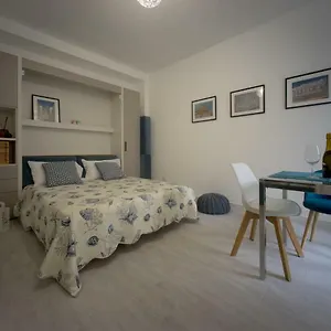 Clever House Milano